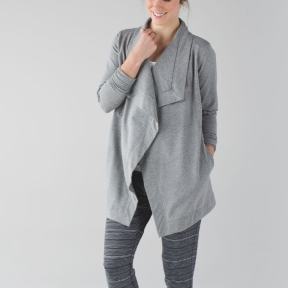 Lululemon║Heathered Grey Restore Wrap║Size 10 - Picture 8 of 8
